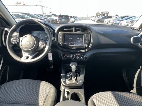 Certified 2023 Kia Soul LX image 19