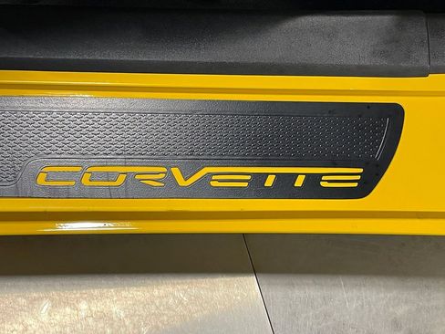 Used 2005 Chevrolet Corvette Convertible w/ Preferred Equipment Group RWD image 62