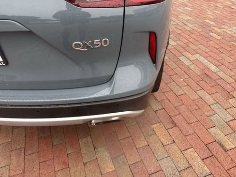 Used 2022 INFINITI QX50 Luxe FWD image 12