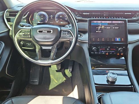 Used 2022 Jeep Grand Cherokee L Limited w/ Black Appearance Package RWD image 14