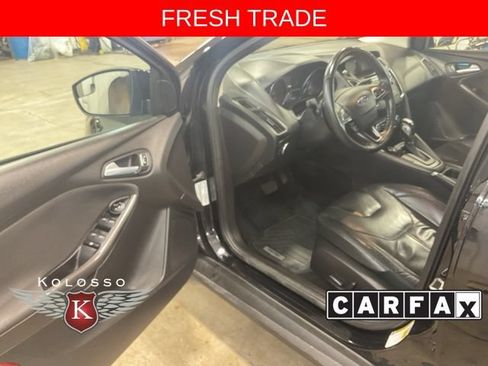 Used 2016 Ford Focus SE w/ Equipment Group 201A FWD image 1