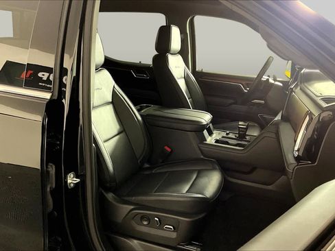 Certified 2023 GMC Sierra 1500 Denali w/ Technology Package AWD/4WD image 9