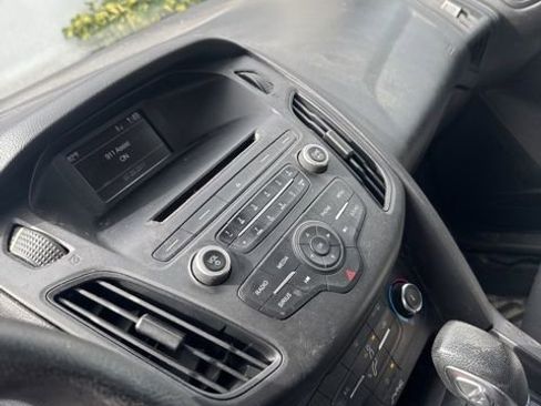 Used 2017 Ford Focus SE image 11