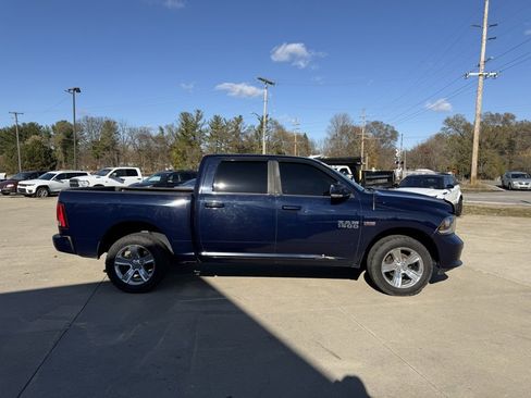 Used 2017 RAM 1500 Sport w/ Comfort Group image 8