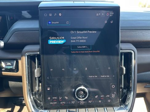 Used 2025 GMC Yukon XL Denali Ultimate w/ LPO, Floor Liner Package image 28