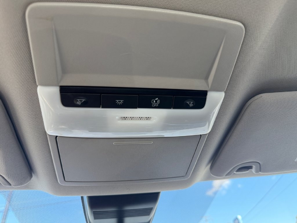 Used 2025 Nissan Altima 2.5 SV FWD image 38