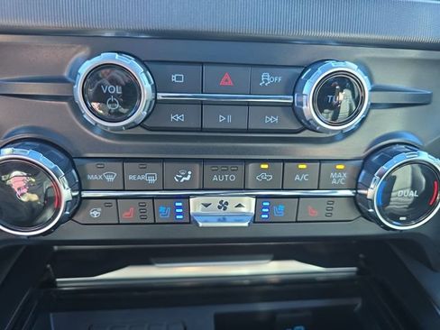 Used 2026 Ford F350 Platinum AWD/4WD image 23