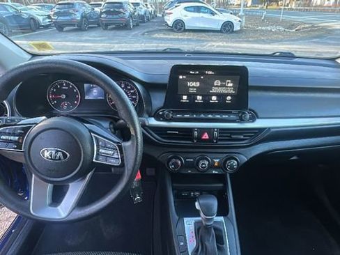 Used 2021 Kia Forte LXS image 9