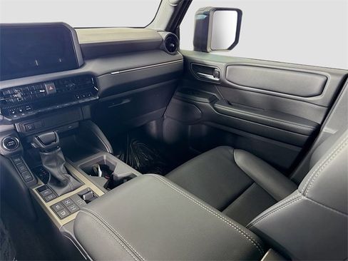 Certified 2024 Toyota Land Cruiser image 22