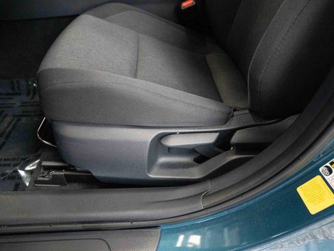 Used 2025 Toyota Camry LE image 12