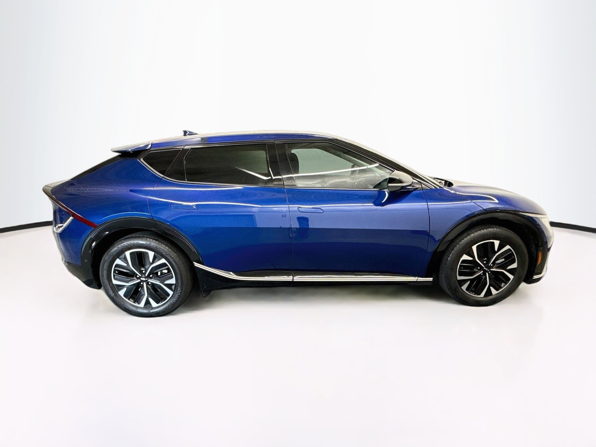 Used 2024 Kia EV6 Wind w/ Wind Technology Package RWD image 10