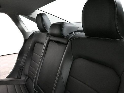 Used 2021 Volkswagen Jetta SE image 19