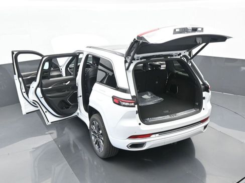 Used 2024 Jeep Grand Cherokee Overland image 62