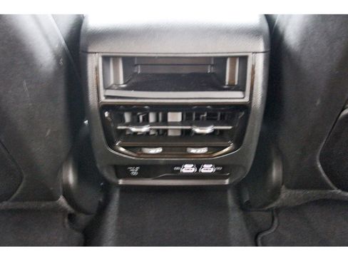 Used 2024 Jeep Grand Cherokee Altitude AWD/4WD image 15