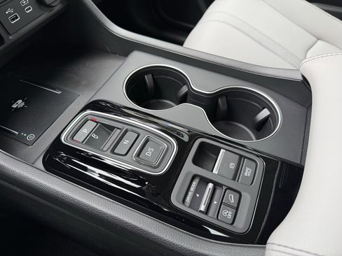 New 2025 Honda Pilot EX-L image 24