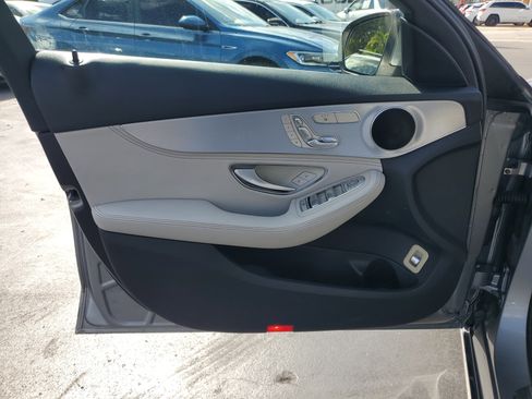 Used 2015 Mercedes-Benz C 300 Sedan image 12