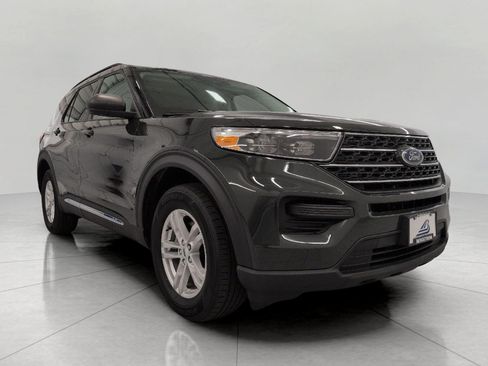 Used 2023 Ford Explorer XLT w/ Class IV Trailer Tow Package AWD/4WD image 1