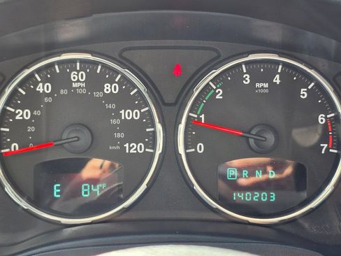 Used 2012 Jeep Liberty Sport AWD/4WD image 18
