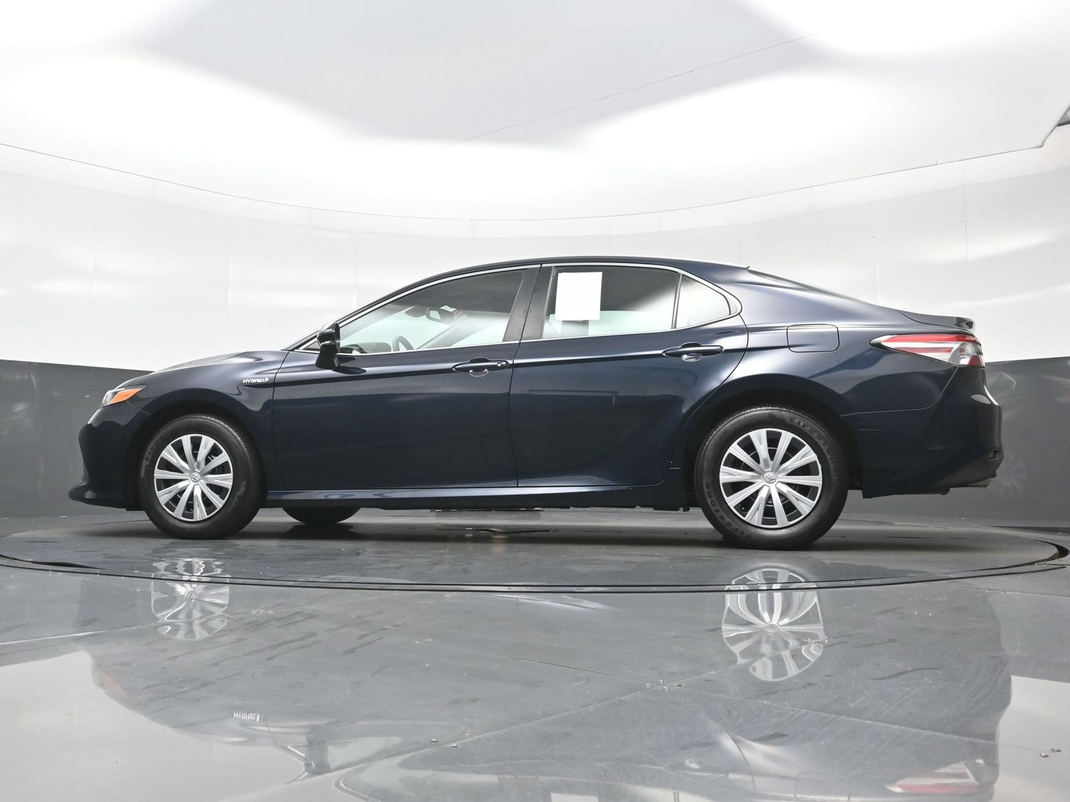 Used 2020 Toyota Camry LE w/ Fleet Convenience Package FWD image 30