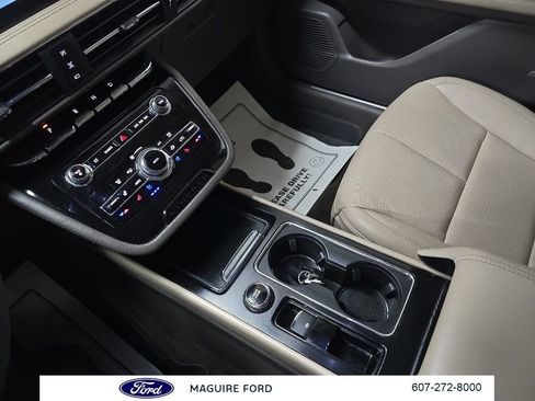 Used 2022 Lincoln Corsair AWD w/ Equipment Group 101A image 29