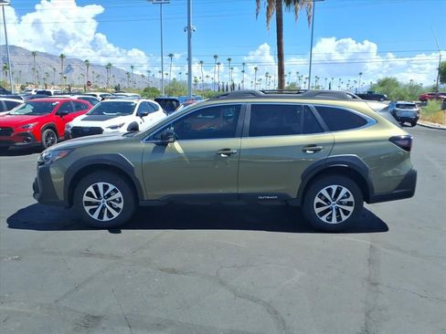 Used 2025 Subaru Outback Premium w/ Popular Package #1A image 13