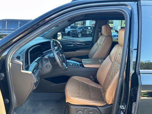 Used 2021 Cadillac Escalade Sport w/ Driver Assist Tech Package AWD/4WD image 13