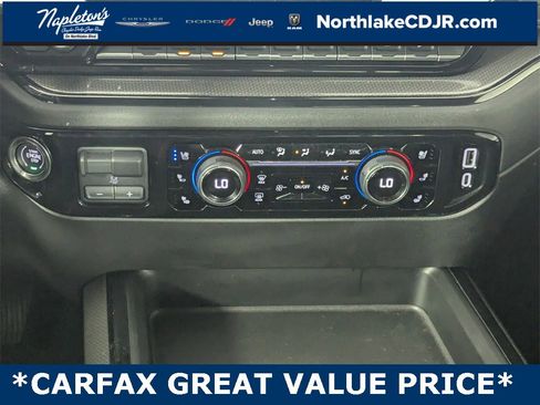 Used 2024 Chevrolet Silverado 2500 ZR2 w/ Technology Package image 20