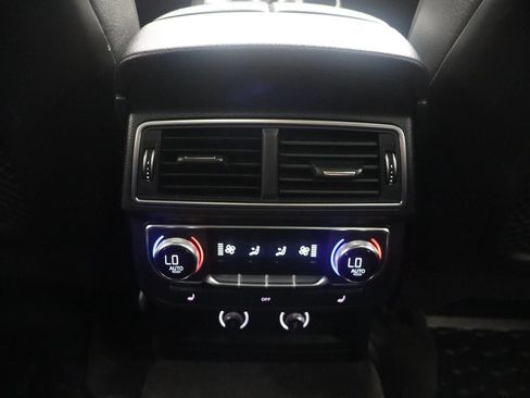 Used 2018 Audi Q7 3.0T Prestige w/ Prestige Package AWD/4WD image 21