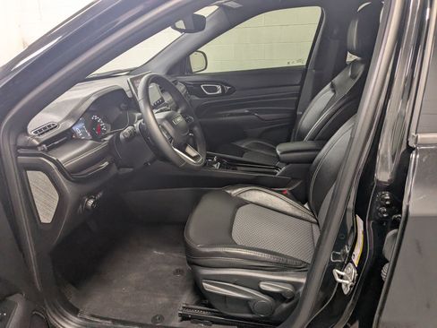 Used 2023 Jeep Compass Latitude AWD/4WD image 20