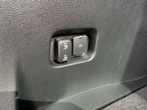 Certified 2022 Ford Edge ST-Line image 33