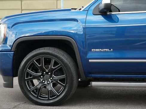 Used 2017 GMC Sierra 1500 Denali w/ Denali Ultimate Package AWD/4WD image 11