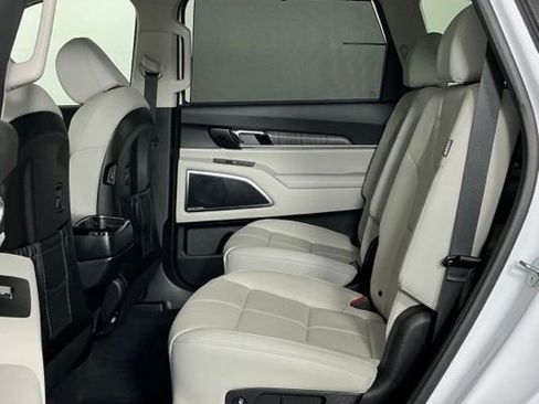 Used 2024 Kia Telluride SX FWD image 21