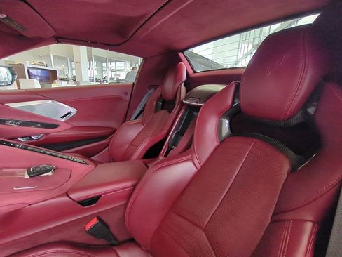 Used 2021 Chevrolet Corvette Stingray Premium Conv w/ Z51 Performance Package image 13