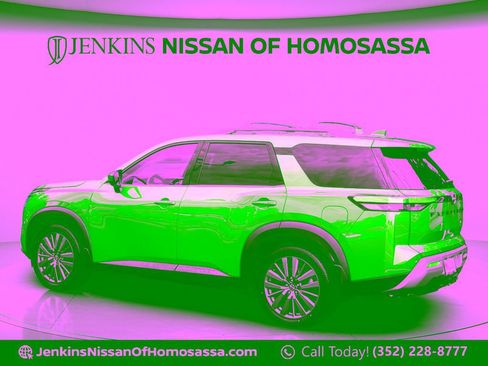 Certified 2023 Nissan Pathfinder SL w/ SL Premium Package FWD image 7