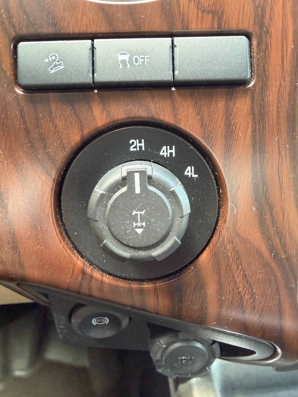 Used 2016 Ford F250 Lariat w/ Lariat Ultimate Package AWD/4WD image 11
