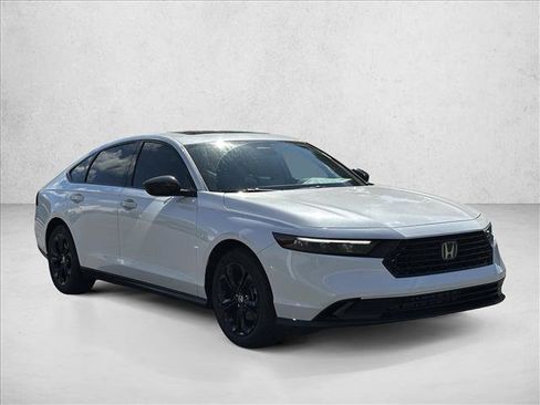 New 2025 Honda Accord SE image 7