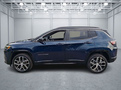 Used 2024 Jeep Compass Limited w/ Elite Group AWD/4WD image 6