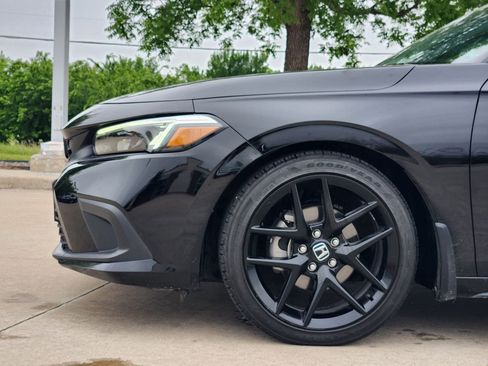 Used 2024 Honda Civic Sport image 8