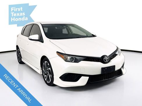 Used 2017 Toyota Corolla iM image 1
