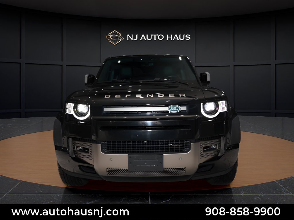 Used 2023 Land Rover Defender 110 X-Dynamic SE AWD/4WD image 3