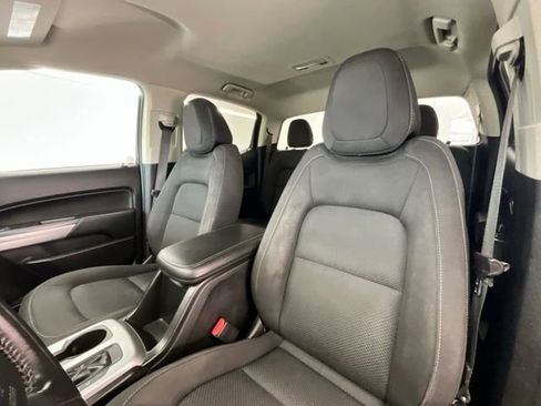 Used 2021 Chevrolet Colorado LT AWD/4WD image 6
