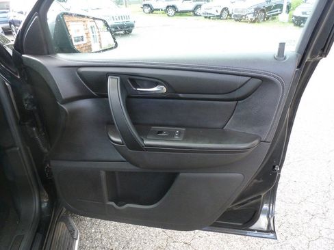 Used 2013 GMC Acadia SLE FWD image 31