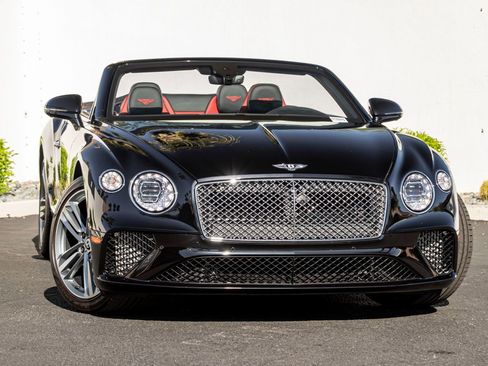 Certified 2023 Bentley Continental GT V8 AWD/4WD image 1
