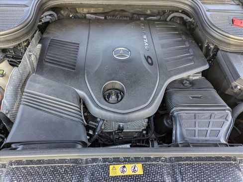 Used 2022 Mercedes-Benz GLS 450 4MATIC image 24