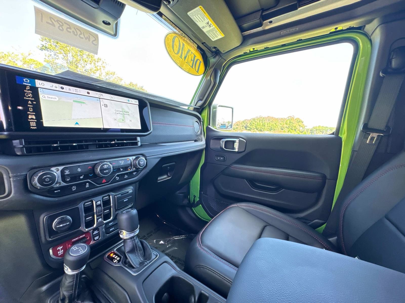 New 2025 Jeep Wrangler Unlimited Rubicon w/ Safety Group AWD/4WD image 24