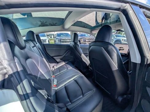 Used 2023 Tesla Model 3 Standard Range RWD image 13