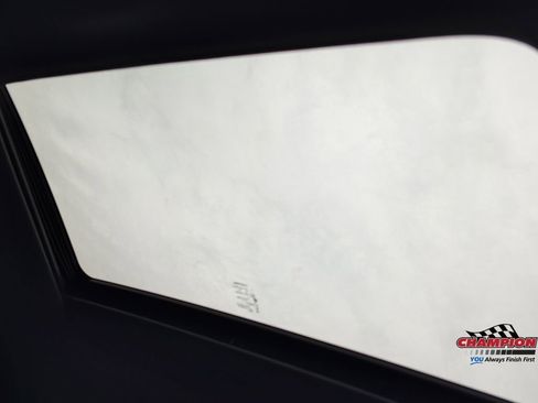 Used 2017 Jeep Grand Cherokee Limited image 23