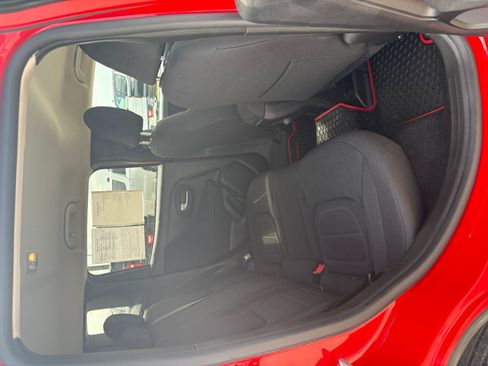 Used 2019 Jeep Renegade Latitude AWD/4WD image 13