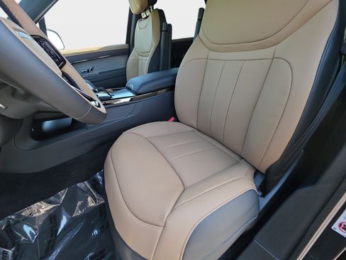 New 2026 Land Rover Range Rover Sport Dynamic SE AWD/4WD image 15