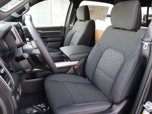 New 2026 RAM 1500 Big Horn AWD/4WD image 13
